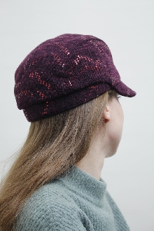 Бордовая женская кепка с пайетками 11644В6