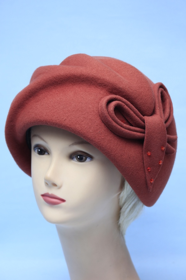 Красивая красная шляпа 7971