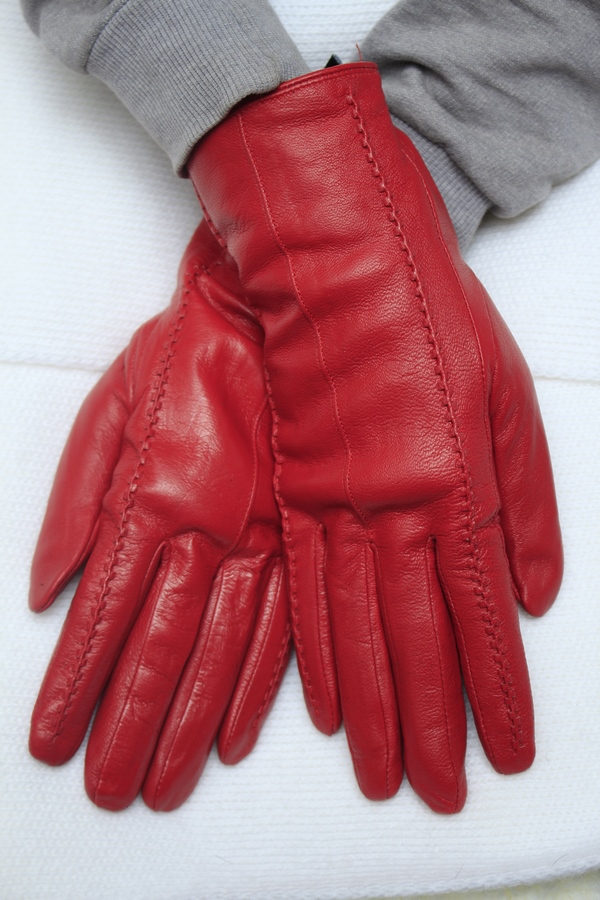 Кожаные красные перчатки 8419Э