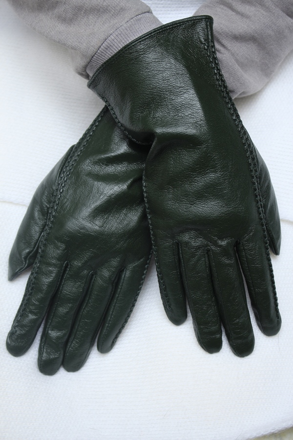Зеленые перчатки 8423Э