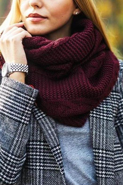 Снуд - модный и многофункциональный шарф.